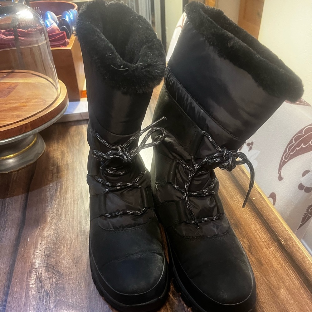 Timberland Woman's Jenness Falls Waterproof Insulated Snow Boots Black SZ 9